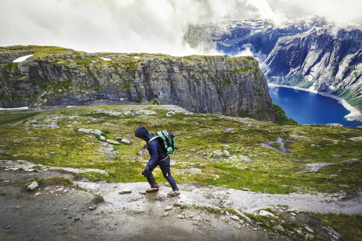 Trolltunga hike