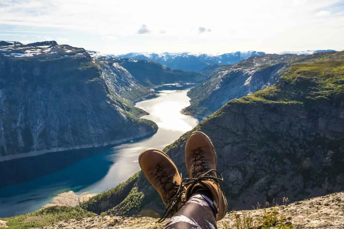 Trolltunga cliff
