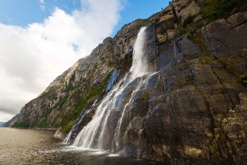 Hengjanefossen