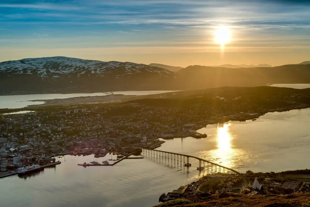 The Midnight Sun in Norway: Your Official Guide for Campers