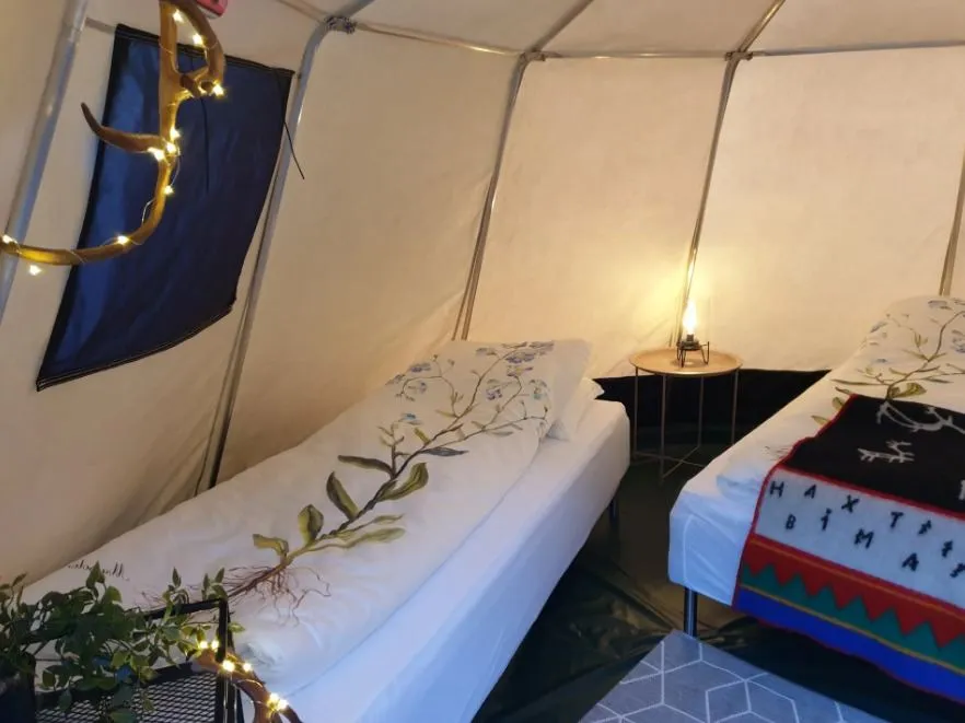Sami Lavvos, glamping in Norway