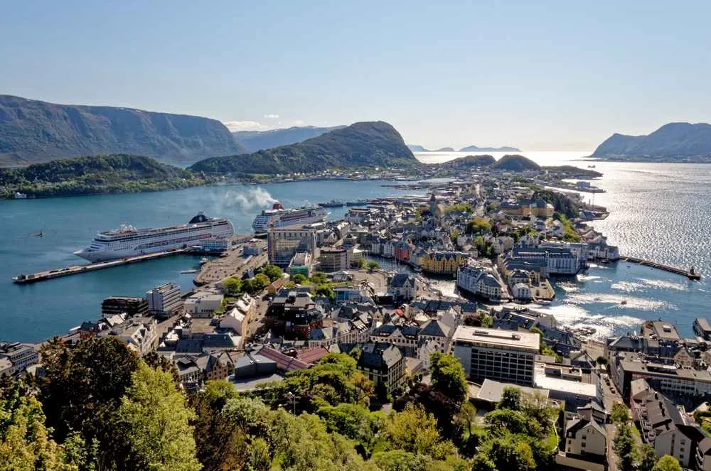 Top 16 Best things to do in Alesund: What to do and see in Alesund