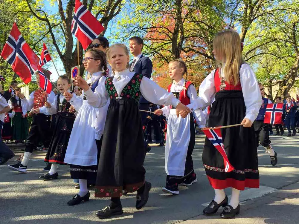 Tradisjonelle klær i Norge