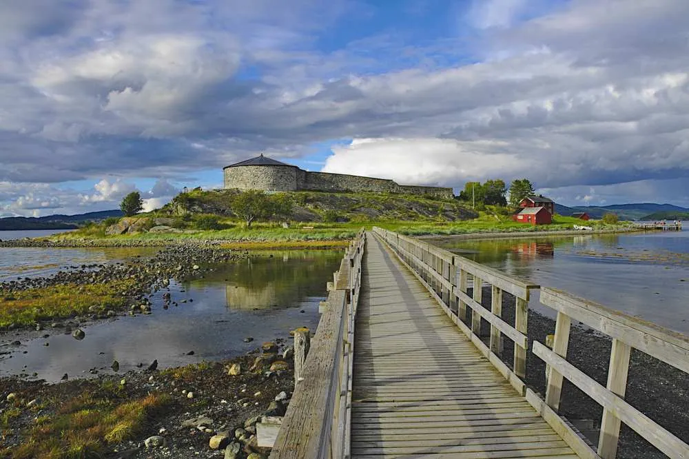 Steinvikholm slott i Norge