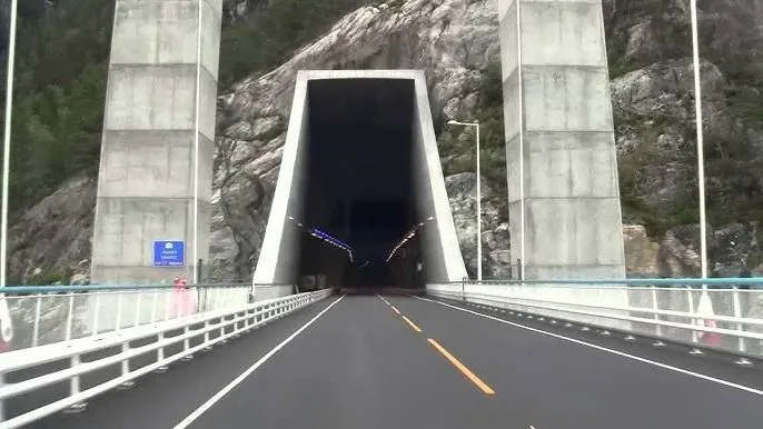 What is the Eiksund Tunnel in Norway?