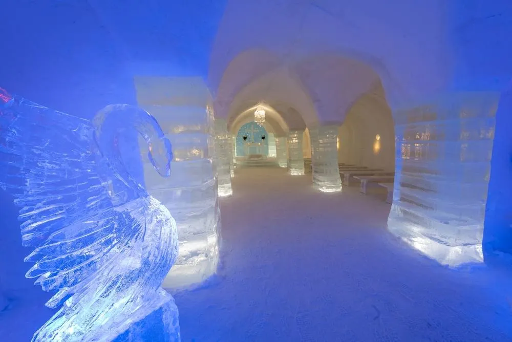 Ice Hotel in Alta