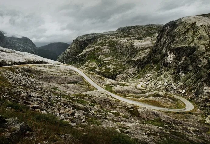 Road in Handangervidda