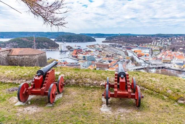 Canyons in Fredriksten Fortress