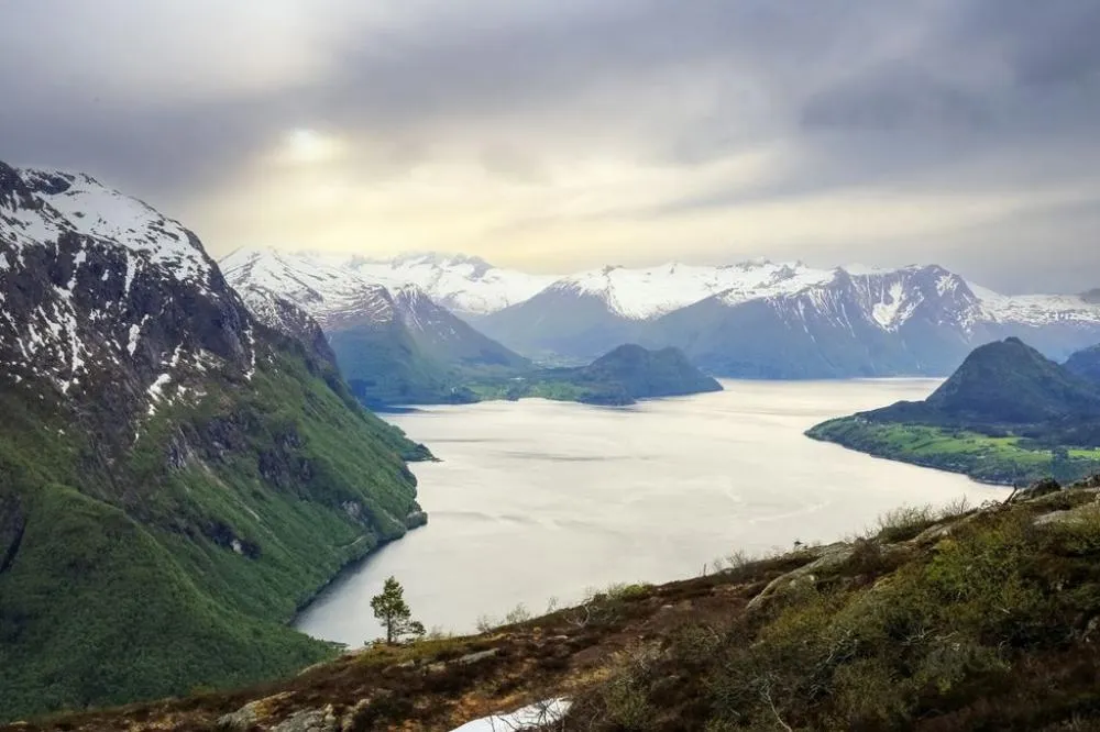 Ultimate Travel Guide to Romsdalsfjord in Norway