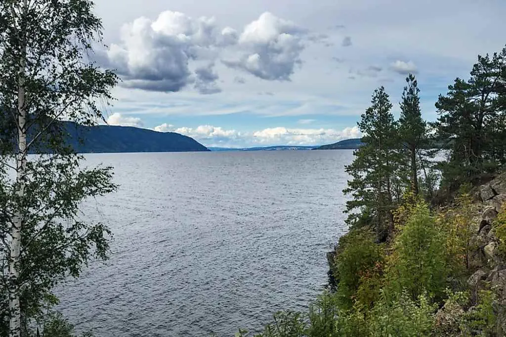 Lake Tunnsjøen: Where Adventure Meets Tranquility in the Heart of Norway