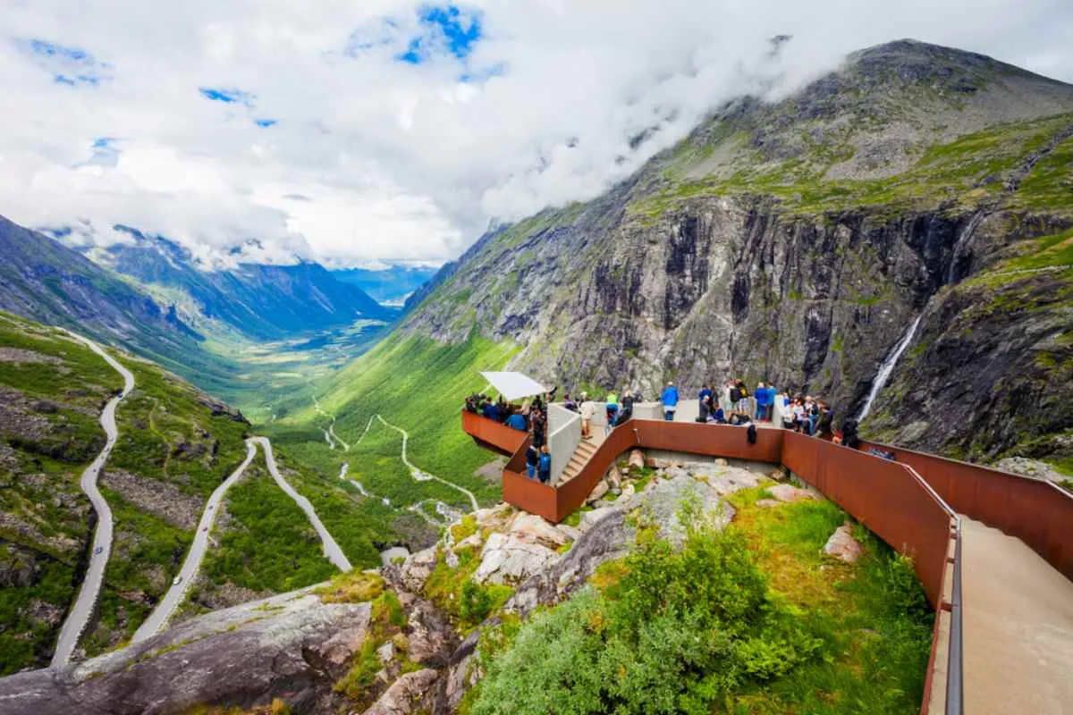 Aerial view of the Visitor Center of the Norwegian Troll Road where you can see the famous Nordic road, its curves and the spectacular valley in which it stands.