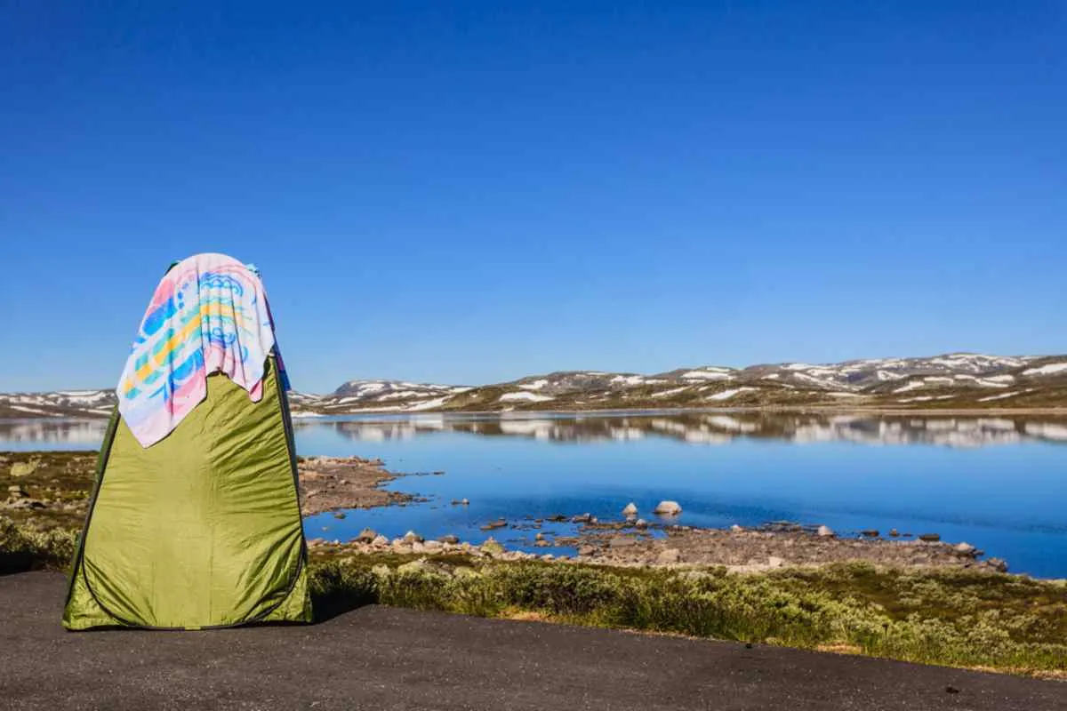 Cheap and Free Showers in Norway for Campervan Travelers