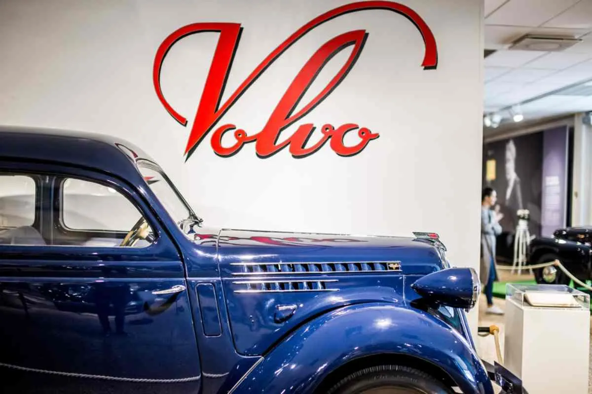 Une Volvo vintage exposée au musée Volvo de Göteborg