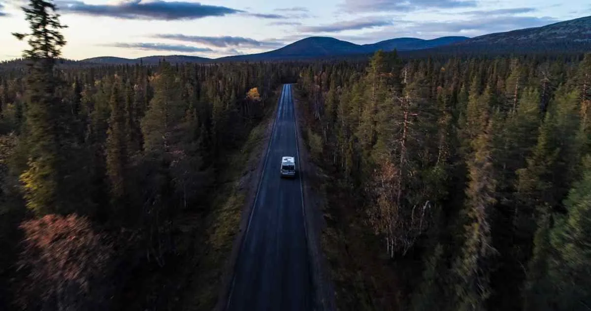 Viaggio on the road in Svezia