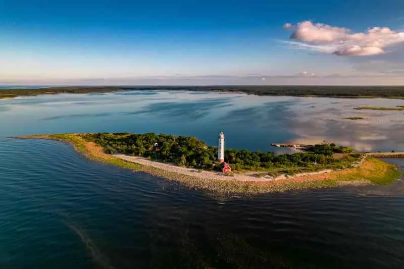 Guía de faros en Suecia: un recorrido por los tesoros costeros de Suecia