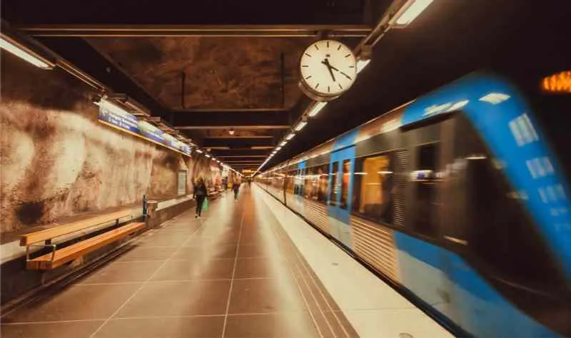 Découvrir la Suède en train : votre guide des voyages panoramiques