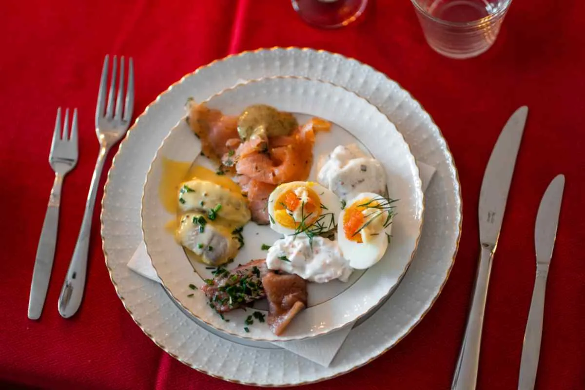 Le « Julbord » en Suède