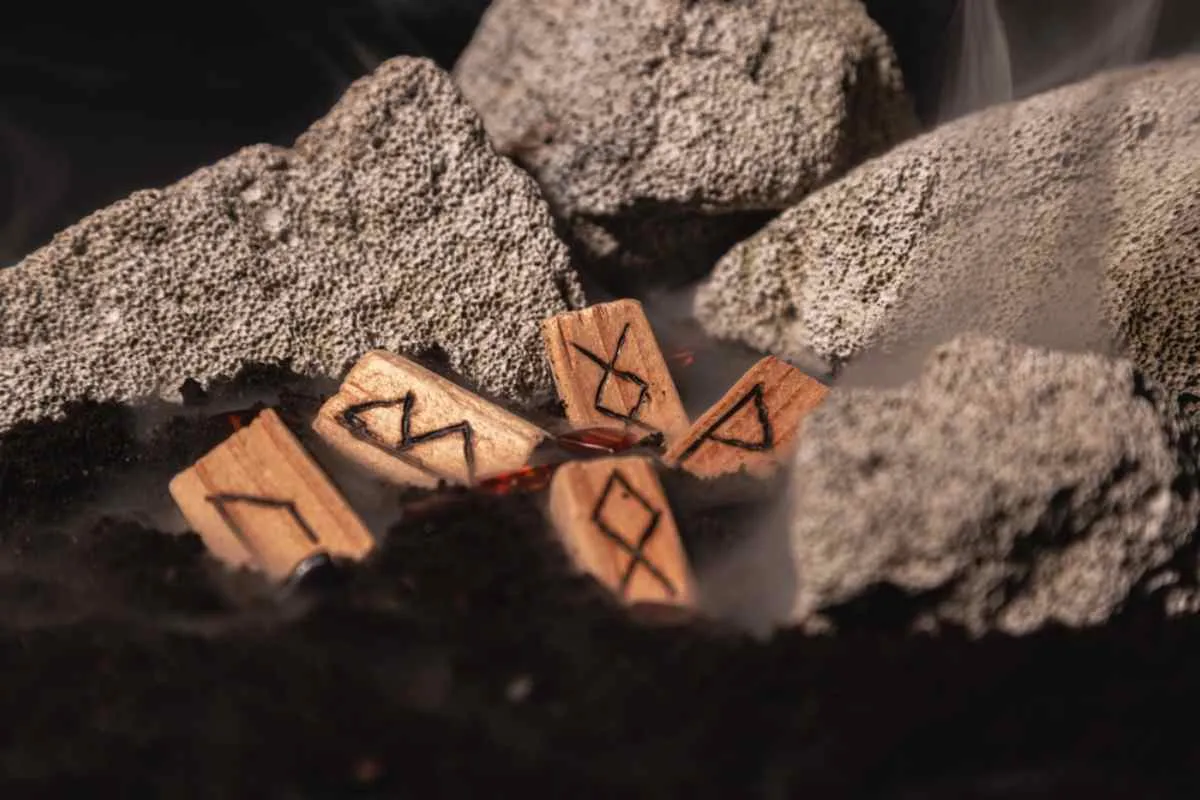 Mythologie suédoise 101 : un voyage dans le passé des Vikings