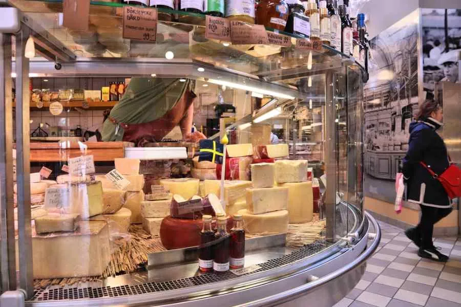 Pianta dettagliata del bancone di un mercato alimentare svedese a Göteborg.