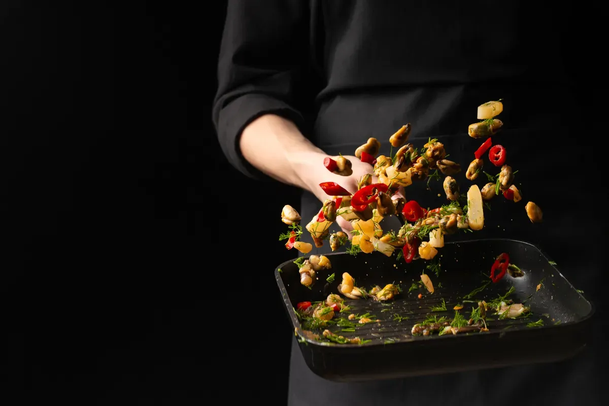 La cucina locale di Kalmar, con piatti tradizionali svedesi preparati con ingredienti freschi