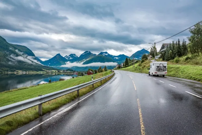 In campeggio in Norvegia con un camper