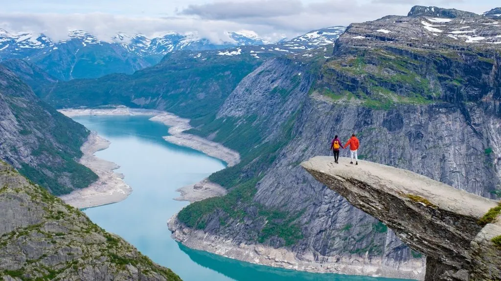 Trolltunga
