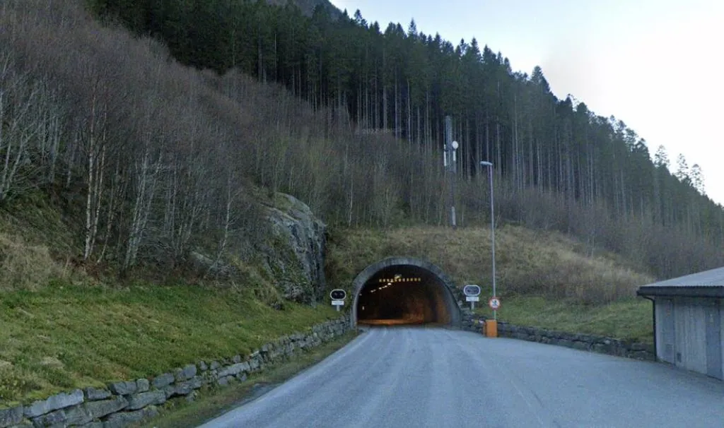 Túnel de Eiksund