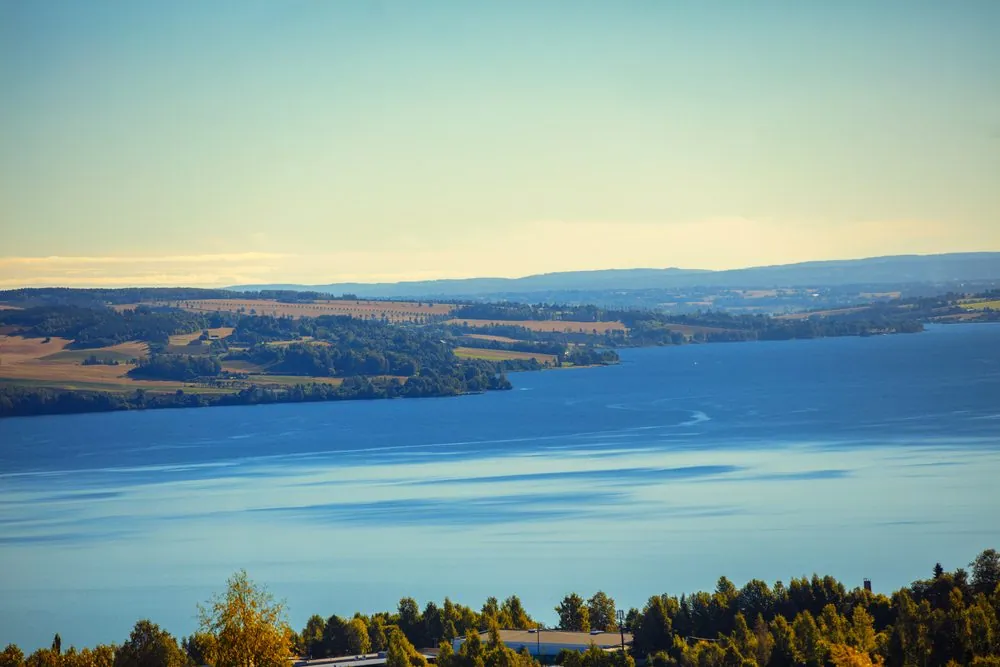 Utsikt över sjön Mjøsa