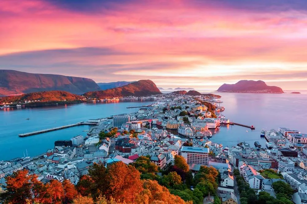 Entdecken Sie die besten Aktivitäten in Ålesund: Ein Reiseführer