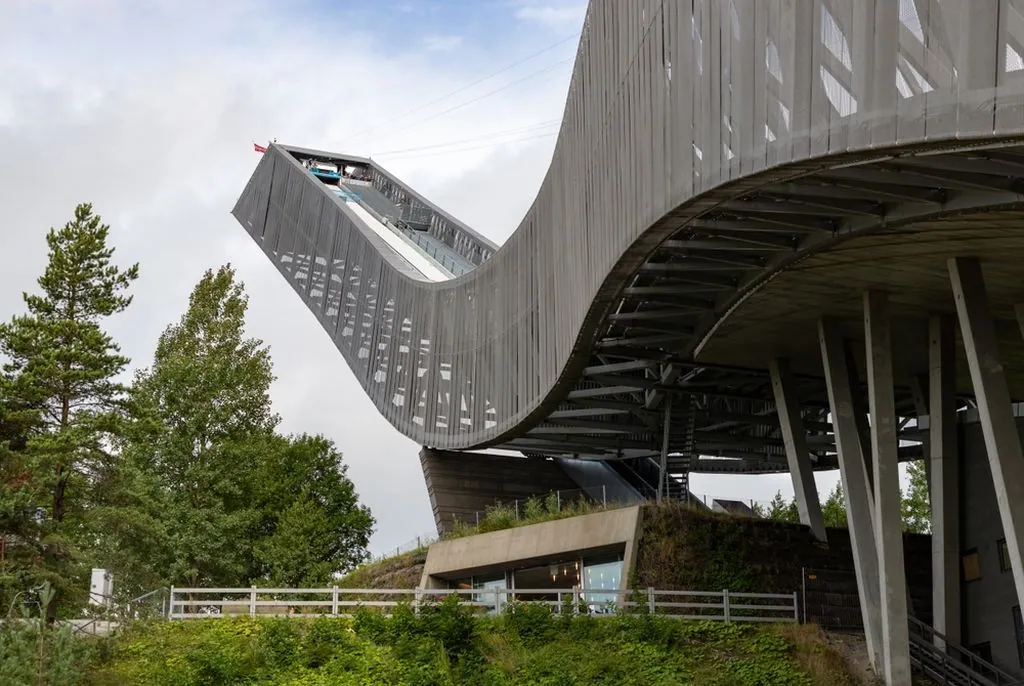 El salto de esquí de Holmenkollen