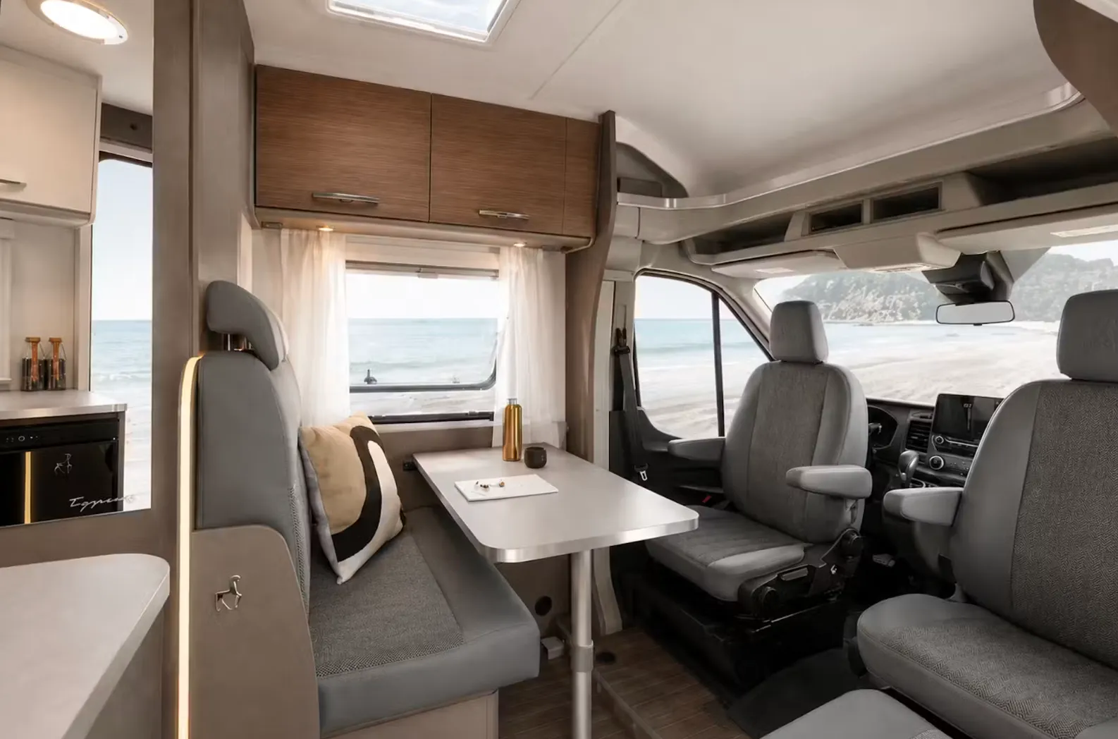 Comfort Compact (Automatic) – Motorhomes, photo 2