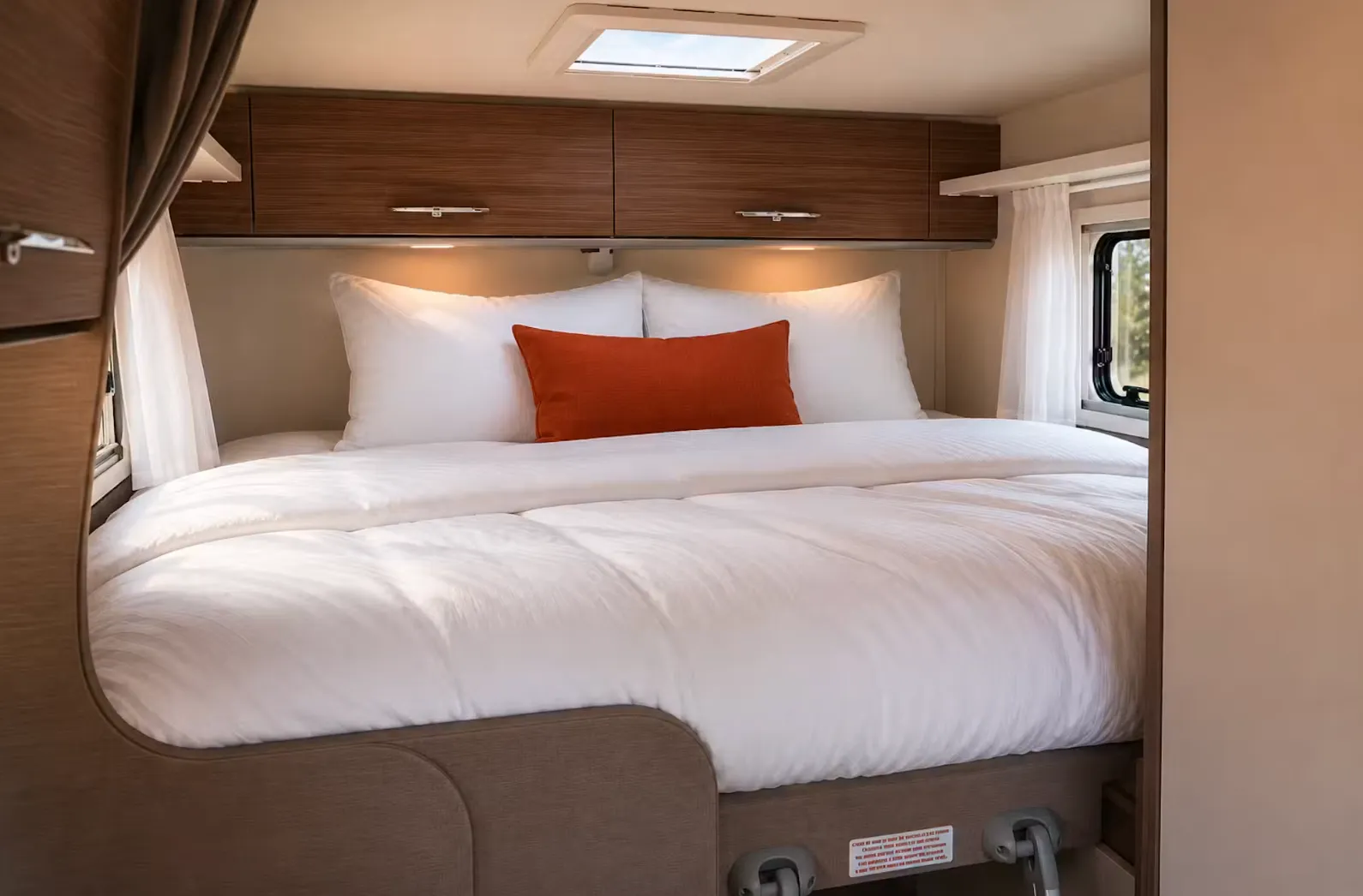 Comfort Compact (Automatic) – Motorhomes, photo 7