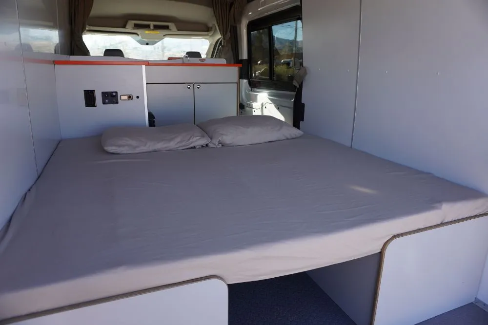 Beeva Camper (Automatic) – Campervans, photo 8