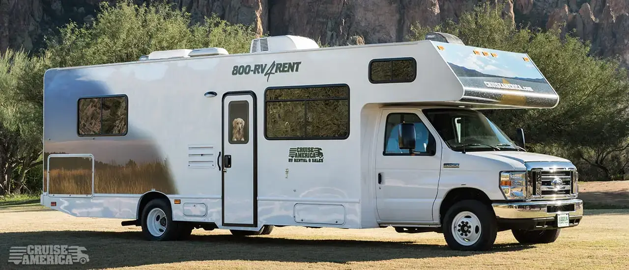 Cruise America Large RV (Automatic) – RVs