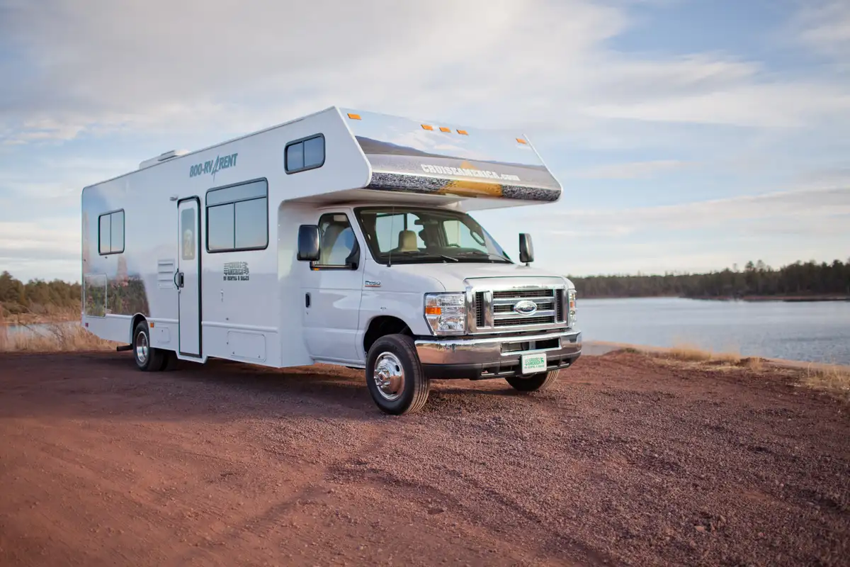 Cruise America Large RV (Automatic) – RVs, photo 21
