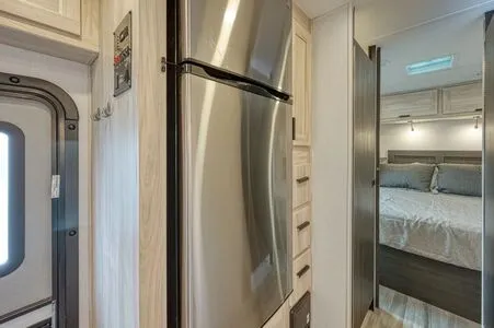 El Monte RV Class C Large (T) 27-29ft – RVs, photo 9