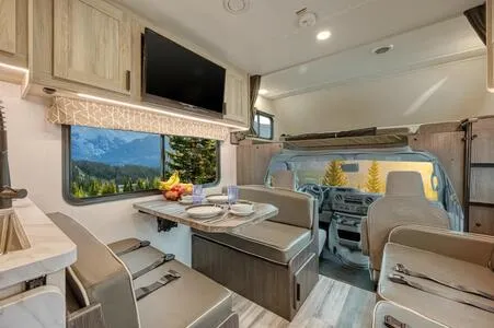 El Monte RV Class C Large (T) 27-29ft – RVs, photo 13