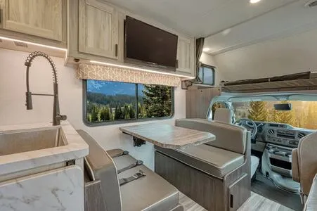 El Monte RV Class C Large (T) 27-29ft – RVs, photo 11