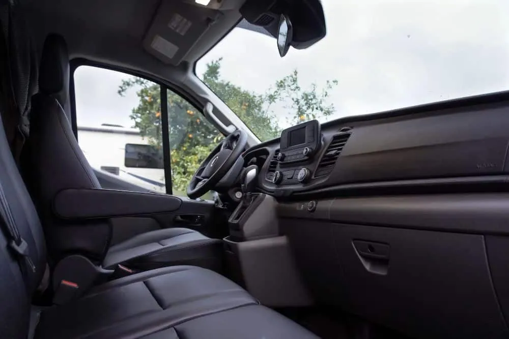 Hi5 Campervan (Automatic) – Campervans, photo 4