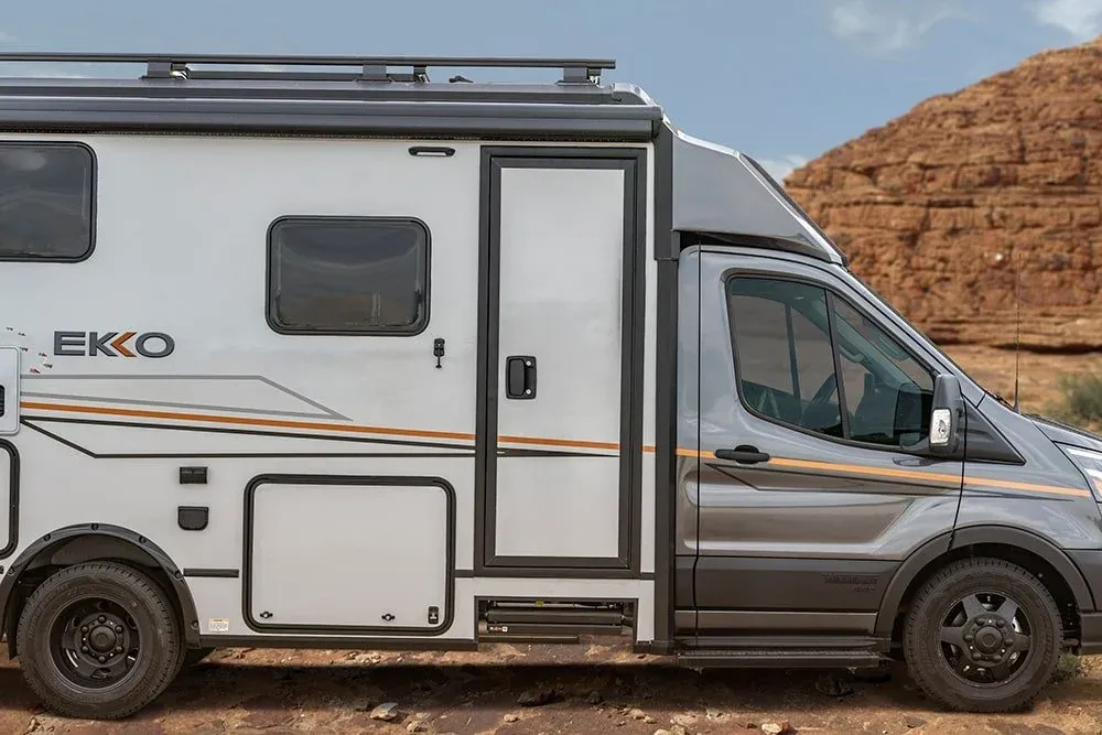 Winnebago Ekko – RVs, photo 4