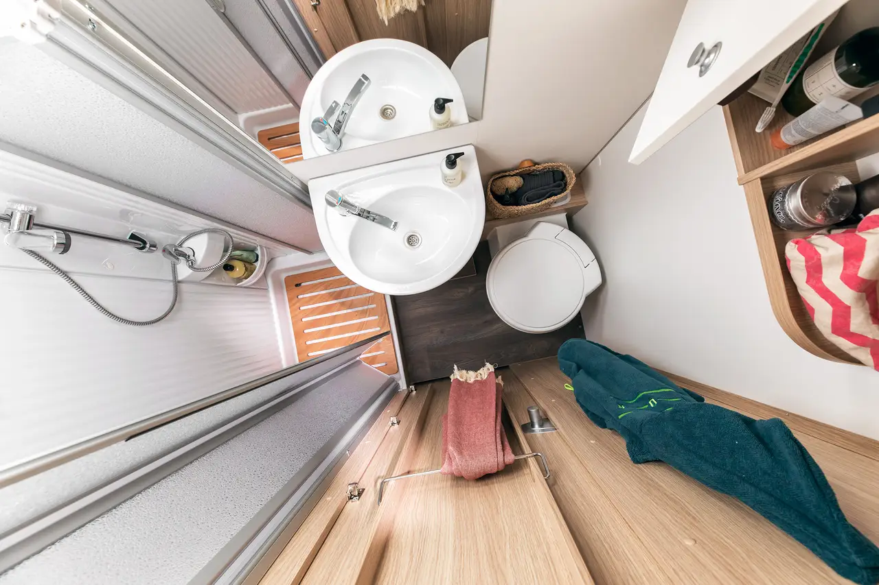 Family Plus (manual) – Motorhomes, photo 7