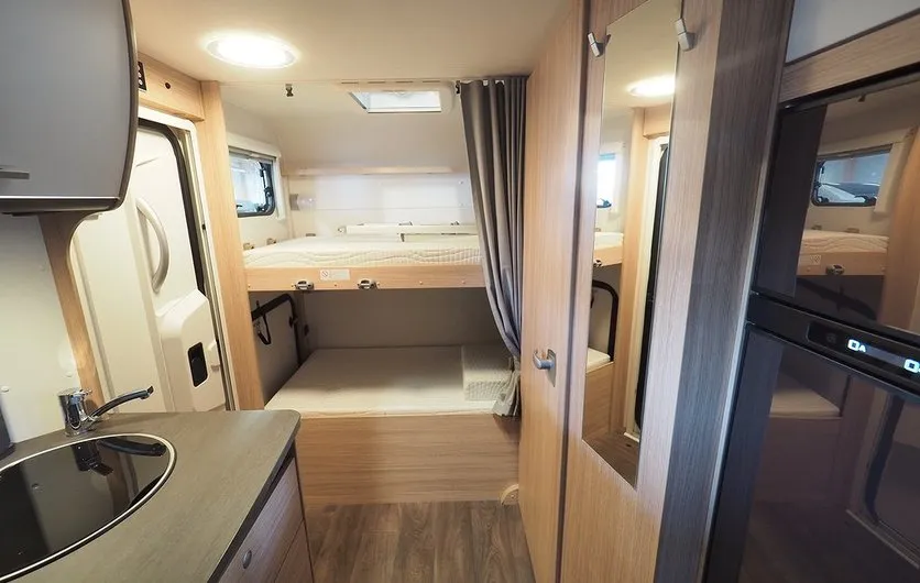 Camping-car Elvan (boîte manuelle) – Camping-cars, photo 6