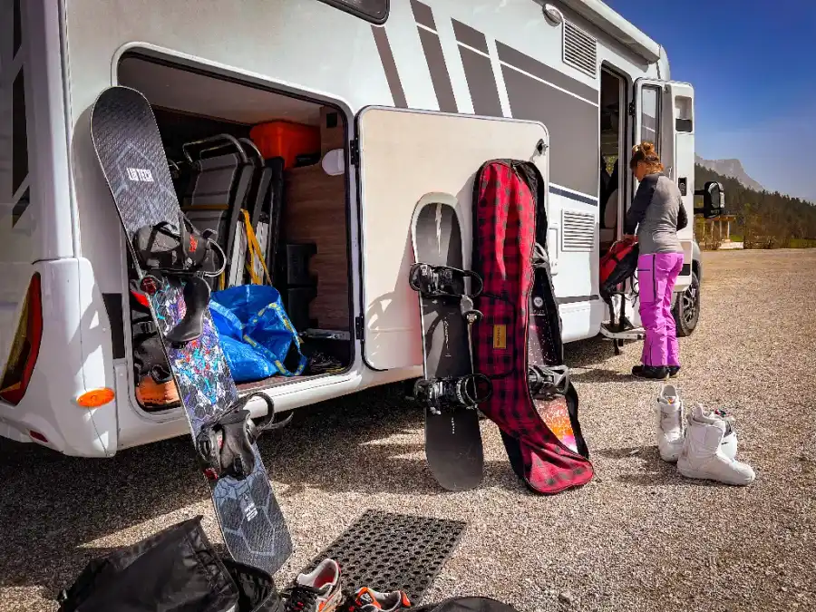 Carado T 447 (manuelle) – Camping-cars, photo 3
