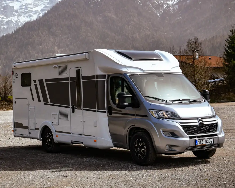 Carado T 447 (manual) – Autocaravanas