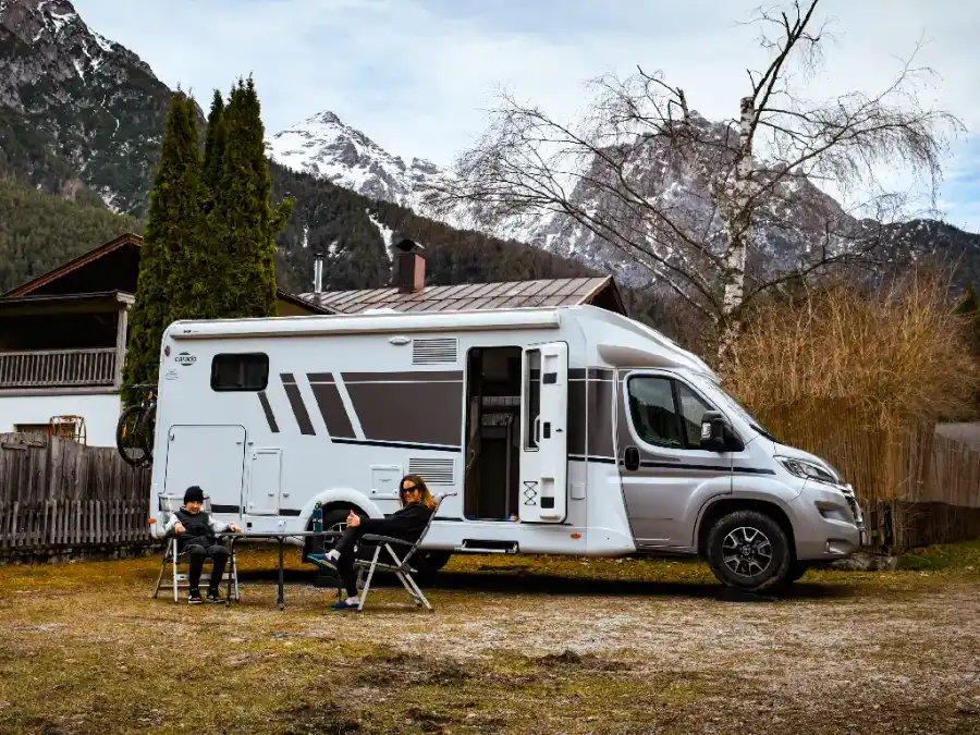 Carado T 447 (manuelle) – Camping-cars, photo 4