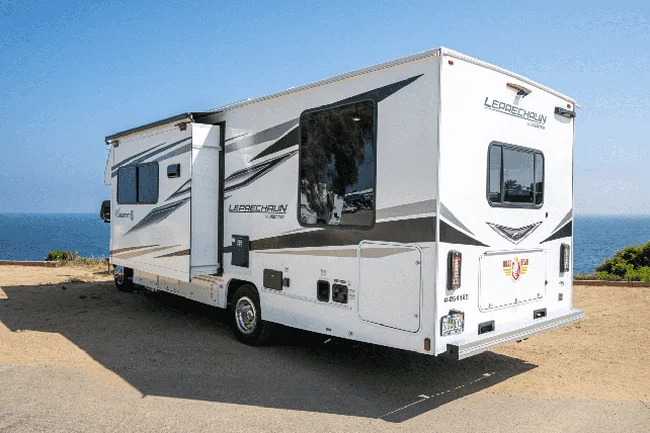 Road Bear Class C W/Slide-Out (P) 26-28' – RVs, photo 11