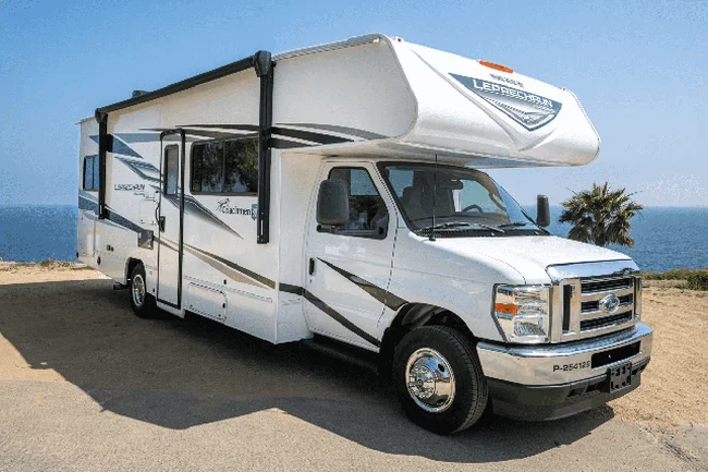 Road Bear Class C W/Slide-Out (P) 26-28' – RVs, photo 8