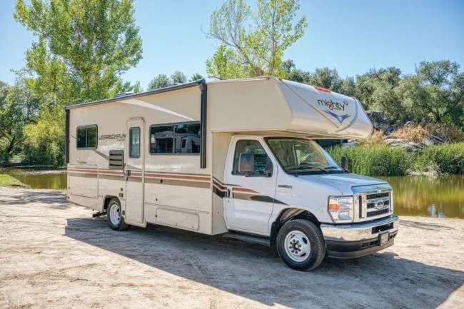 Mighty Class C Medium (MD) 24-26ft – RVs