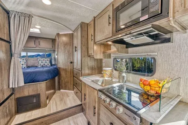 Mighty Class C Medium (MD) 24-26ft – RVs, photo 4