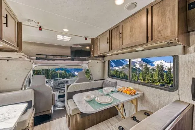 Mighty Class C Medium (MD) 24-26ft – RVs, photo 8